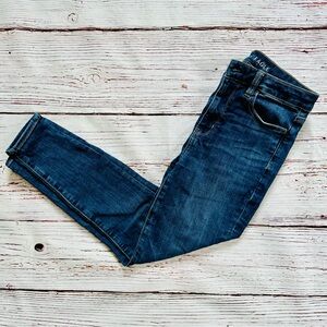 American Eagle Ne(x)t level Super Hi-Rise Jegging size 4 short